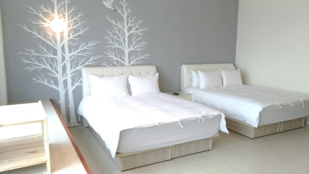 85 Eagle Hotel Kaohsiung Extérieur photo