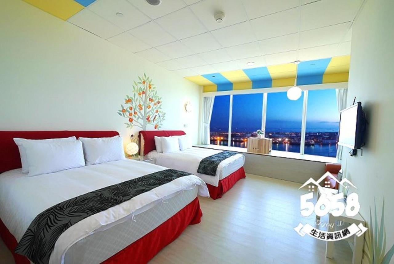 85 Eagle Hotel Kaohsiung Extérieur photo