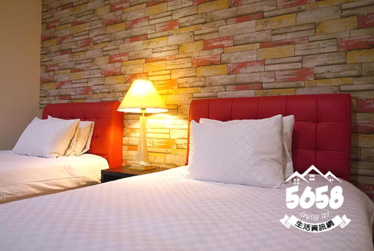 85 Eagle Hotel Kaohsiung Extérieur photo