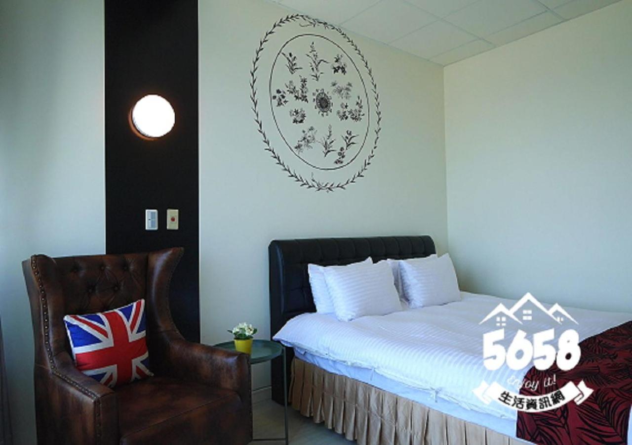 85 Eagle Hotel Kaohsiung Extérieur photo