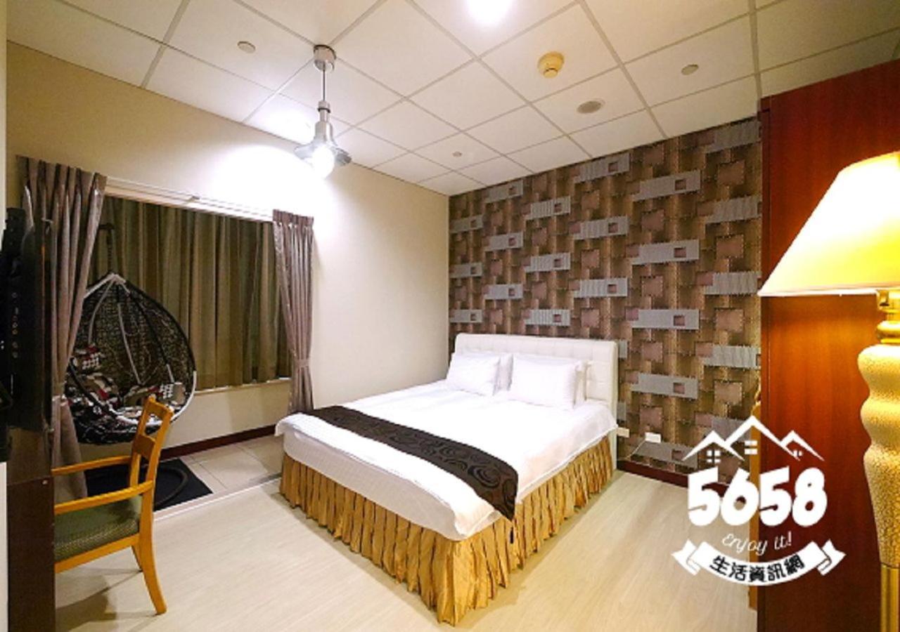 85 Eagle Hotel Kaohsiung Extérieur photo