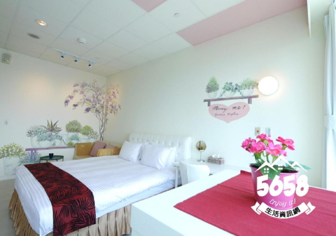 85 Eagle Hotel Kaohsiung Extérieur photo
